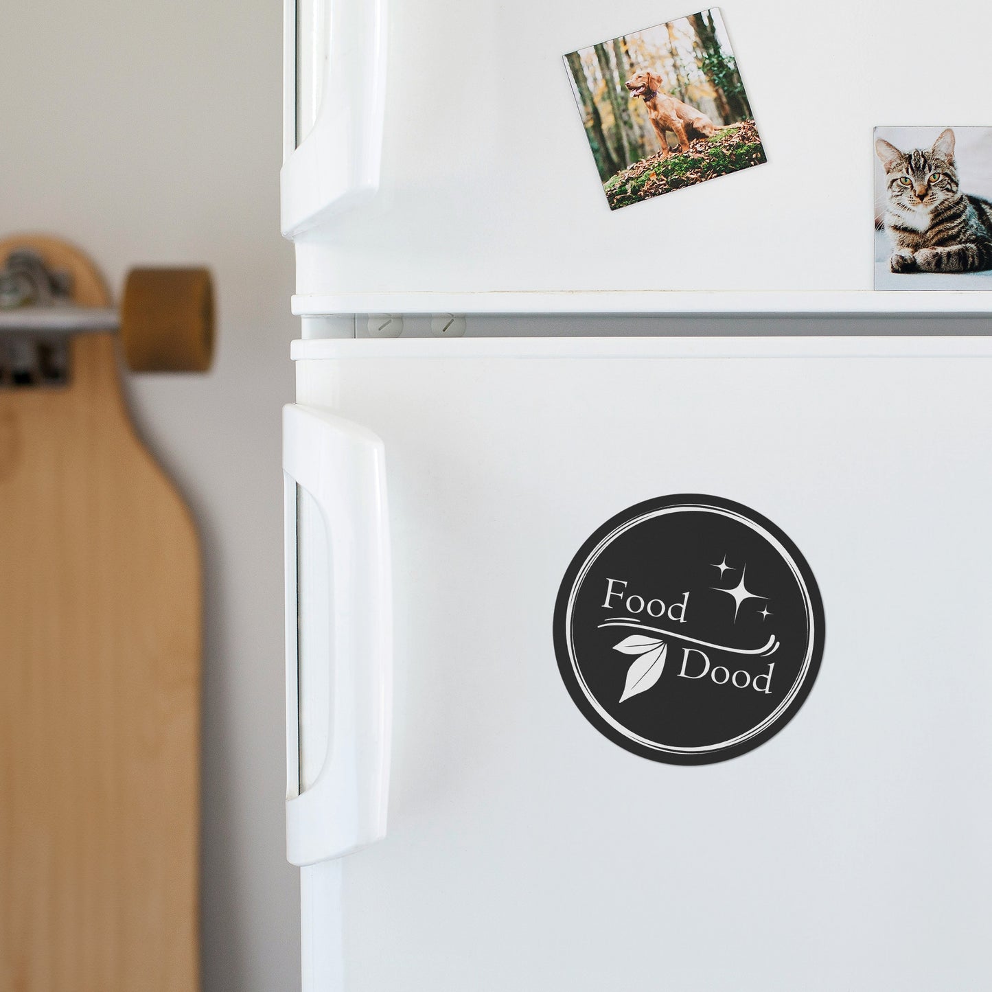 Food Dood Round Magnet, Black