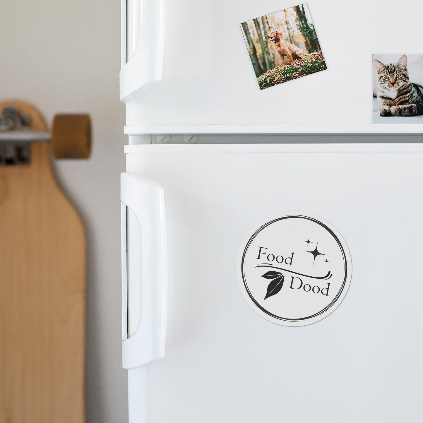 Food Dood Round Magnet, White